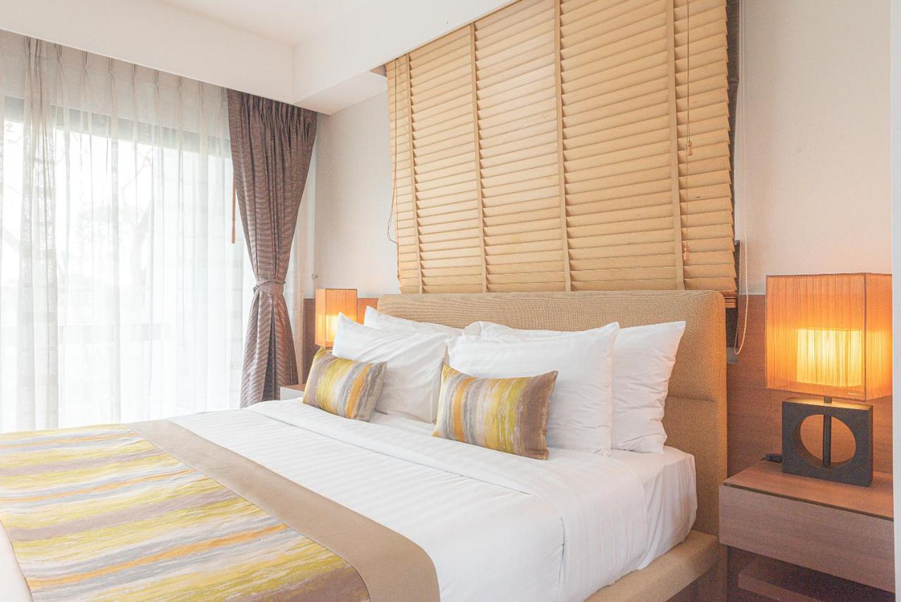 Summit Windmill Golf Suite Hotel At Suvarnabhumi Bangkok Exterior foto A bamboo blind